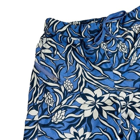 PATAGONIA Blue Boardie Tropical Shorts Boys Size Medium 10 - Picture 3 of 5